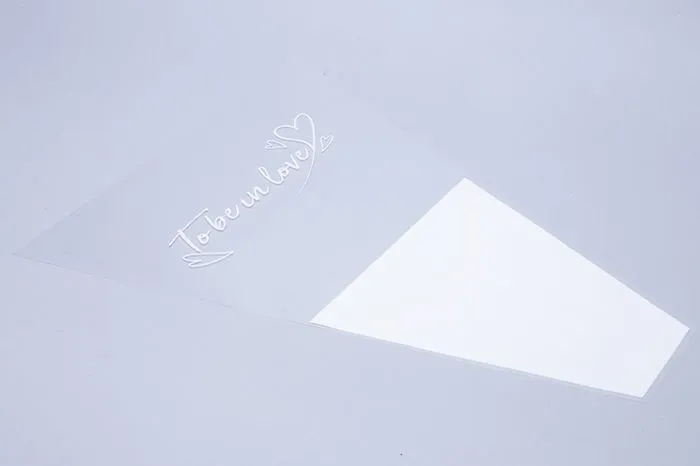 картинка Пакет рюмка To be in love, 40х50см; Китай от магазина Флоранж