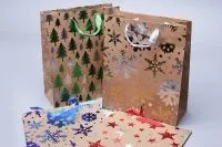 картинка Сумка крафт с тиснением НГ 26х32х12см; Китай от магазина Флоранж