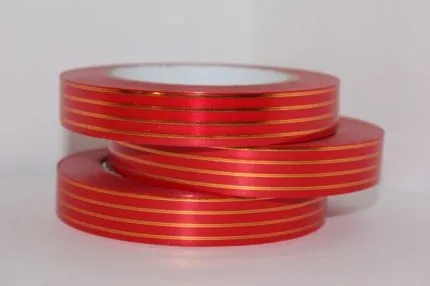 картинка Лента пластик с золотой полоской, 2смх45м; Россия от магазина Флоранж