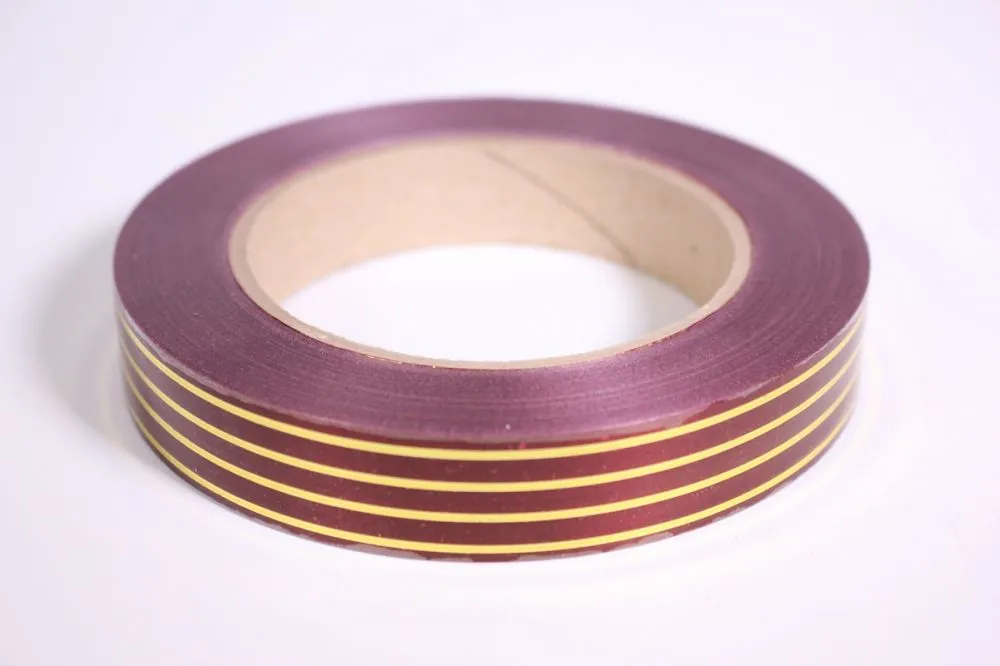 картинка Лента пластик с золотой полоской, 2смх45м; Россия от магазина Флоранж