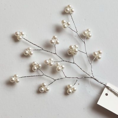 Всатвка с жемчугом, Н20 см, белый