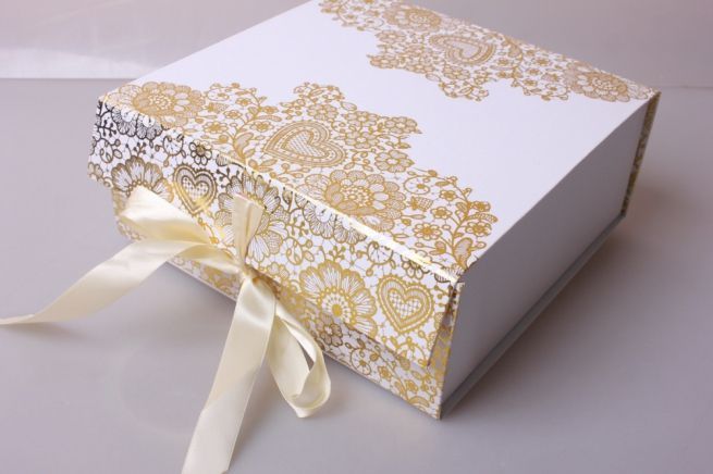 Кор. транс. "Прямоуг. белый с зол." 22*22*9см (1шт)