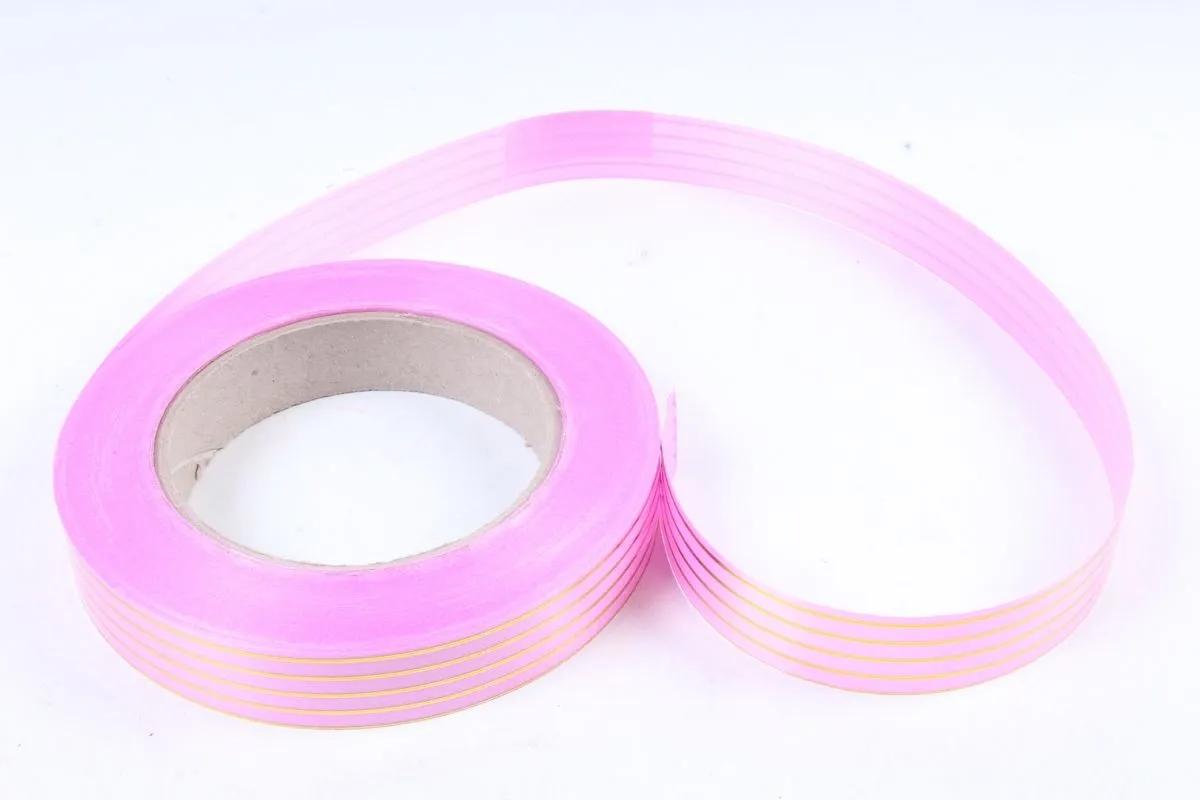 картинка Лента пластик с золотой полоской, 2смх45м; Россия от магазина Флоранж