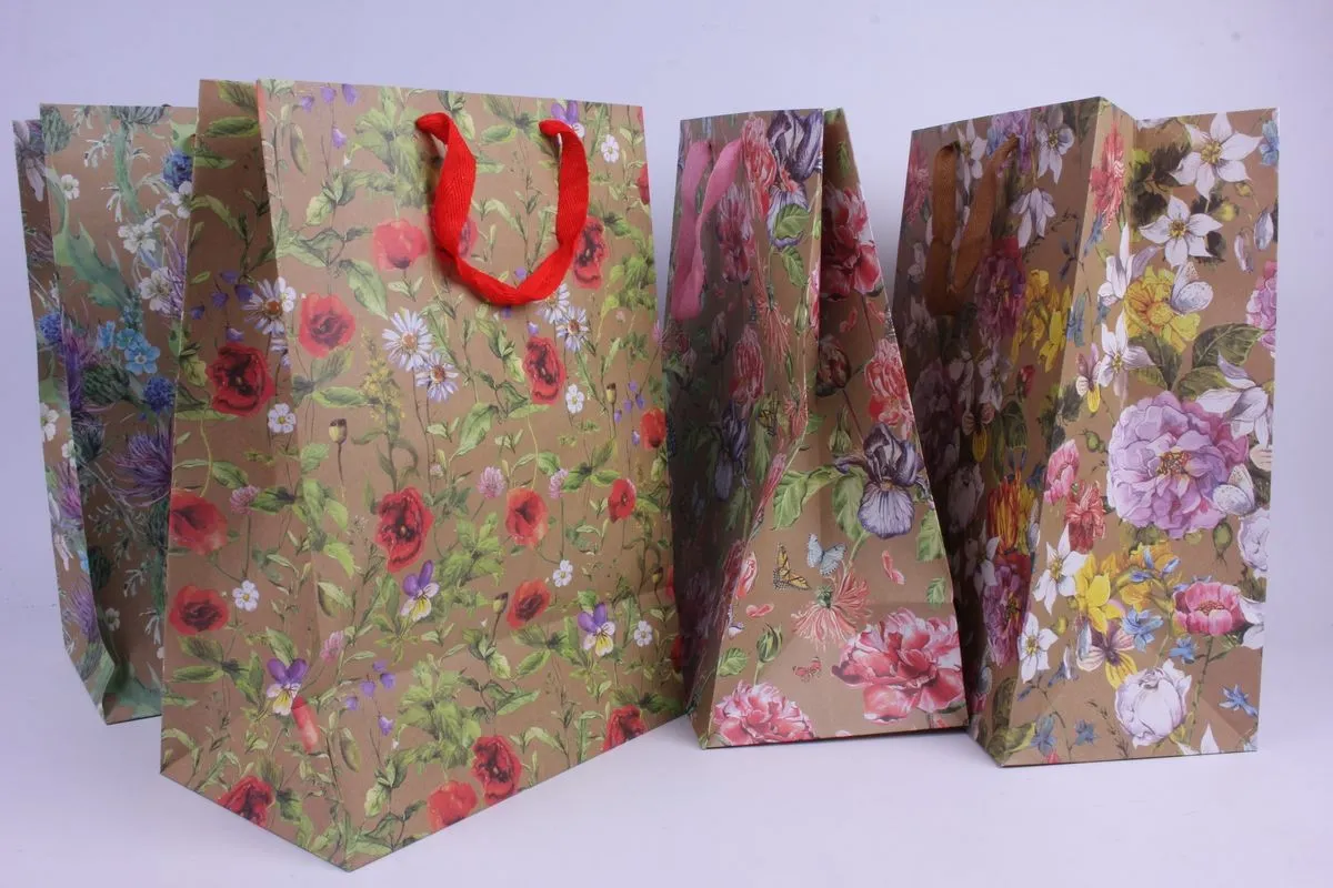 Сумка подарочная крафт Цветы, 31х44х19см ; Нидерланды